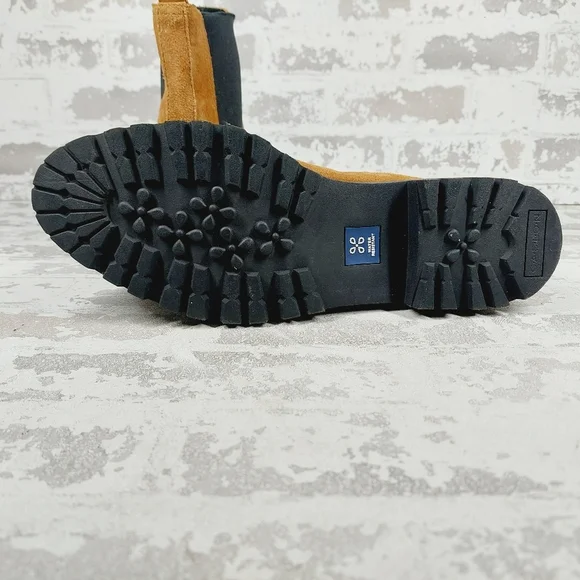 NEW Caslon Miller Brown Suede Pull On Water Resistant Lug Chelsea Bootie A460 - Picture 8 of 11